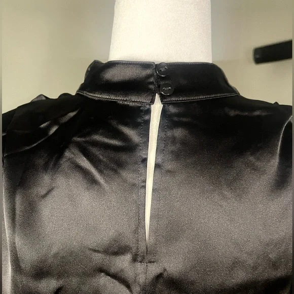🔥HOT🔥NWT Rachel Zoe Black Satin Mock Drape Neck Top Sz XL - Picture 8 of 13